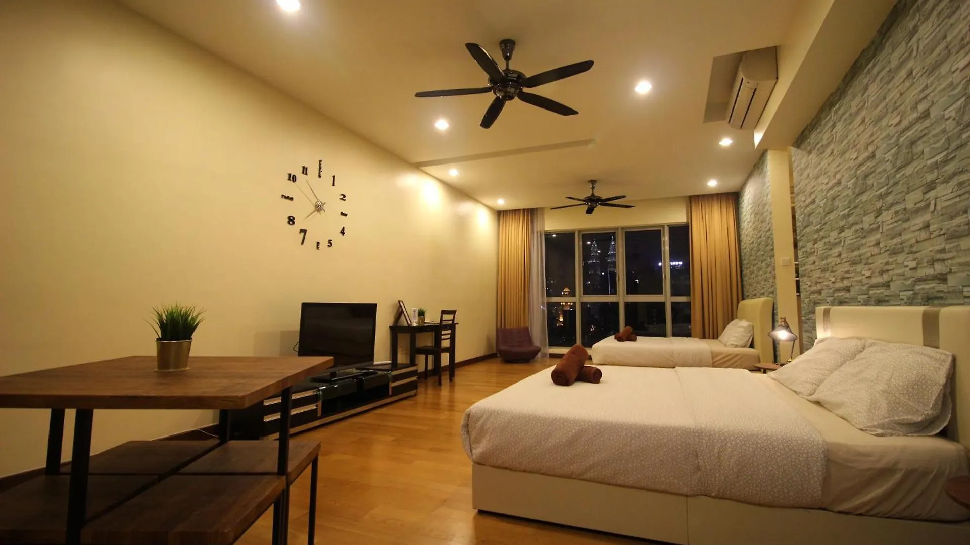 Appartamento ✦Time & Traveller✦Regalia Suites And Residence✦Klcc View Infinity Pool✦双子塔无边泳池 Kuala Lumpur Malesia