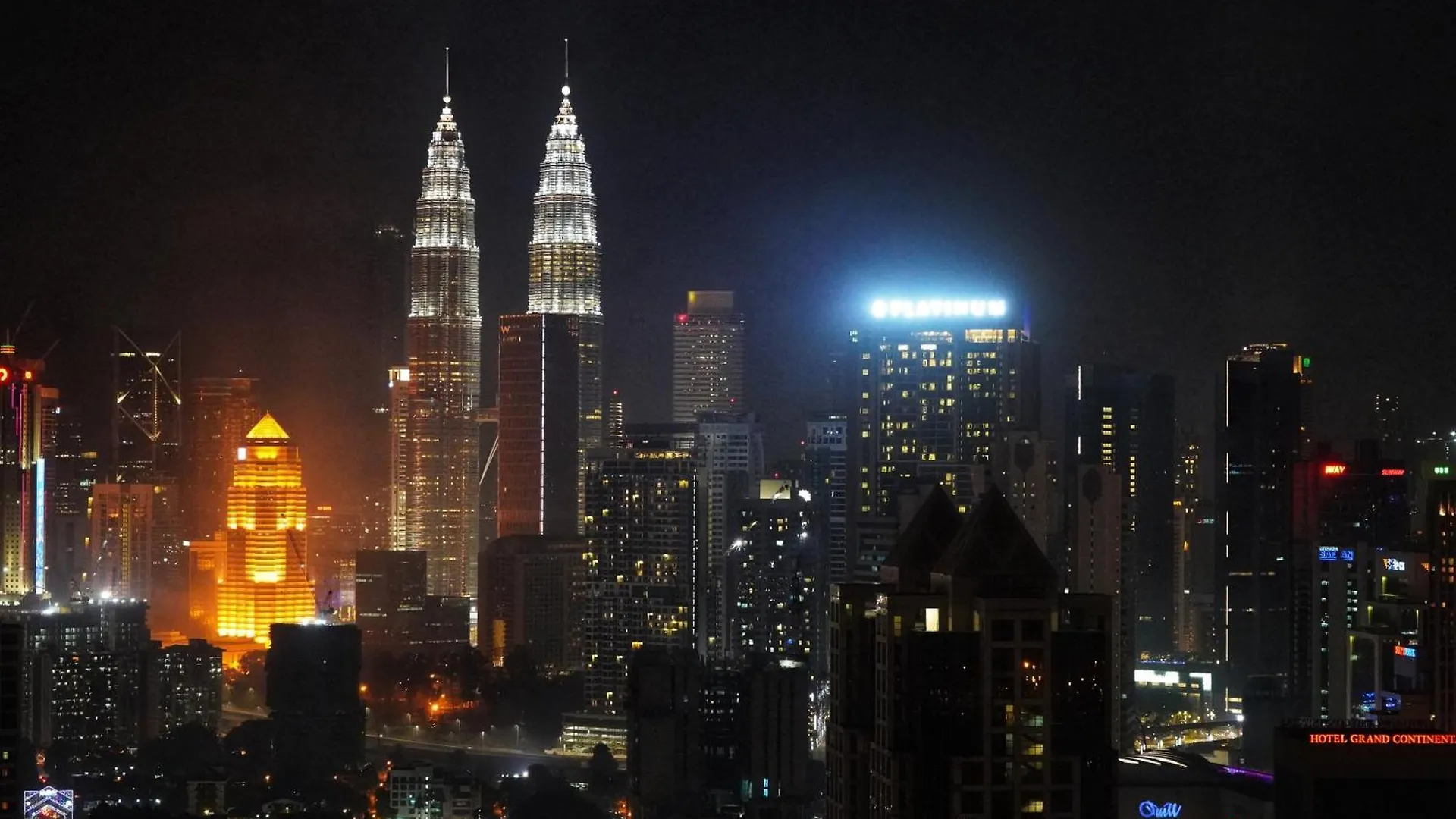 ✦Time & Traveller✦Regalia Suites And Residence✦Klcc View Infinity Pool✦双子塔无边泳池 Kuala Lumpur Appartamento