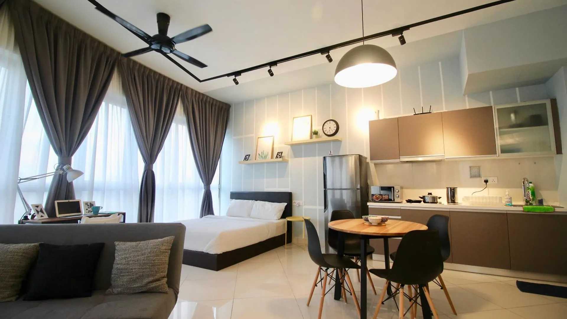 ✦Time & Traveller✦Regalia Suites And Residence✦Klcc View Infinity Pool✦双子塔无边泳池 Kuala Lumpur Appartamento
