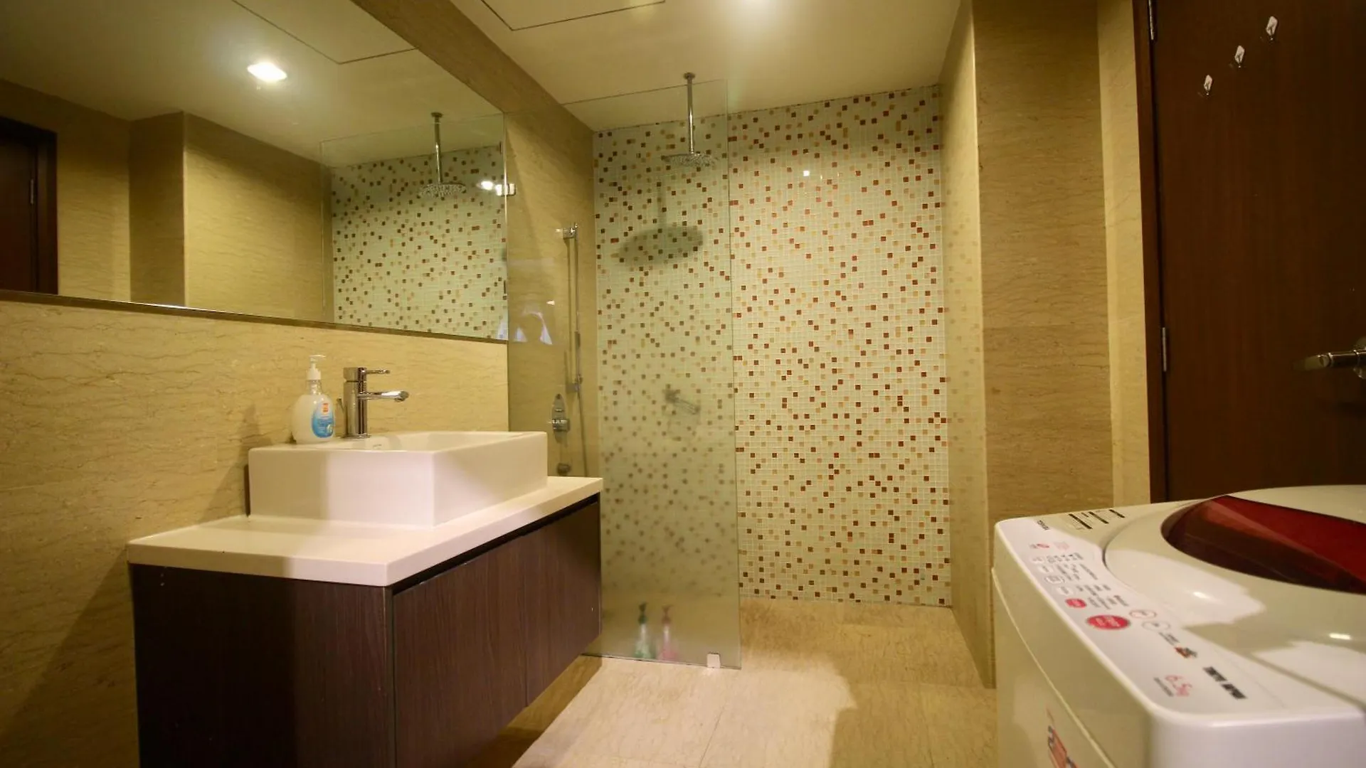 ✦Time & Traveller✦Regalia Suites And Residence✦Klcc View Infinity Pool✦双子塔无边泳池 Kuala Lumpur 0*,