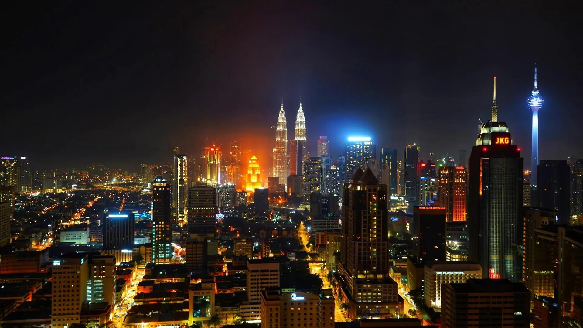 Apartment ✦Time & Traveller✦Regalia Suites And Residence✦Klcc View Infinity Pool✦双子塔无边泳池 Kuala Lumpur Malaysia